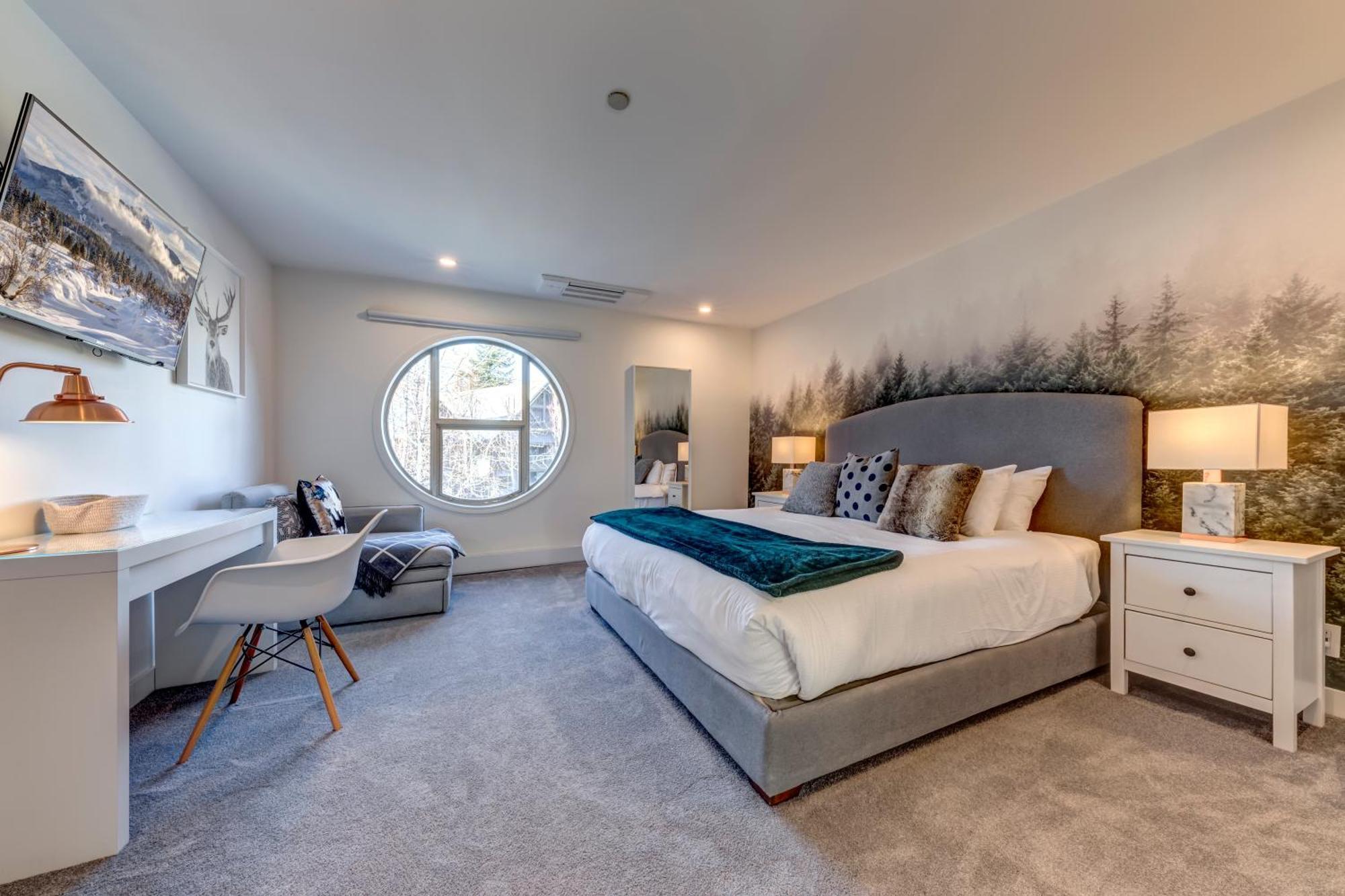 The Lookout Penthouse // A Luxe Suite In Whistler Esterno foto
